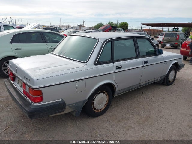1988 VOLVO 244 DL/GL VIN: YV1AX8843J1300353