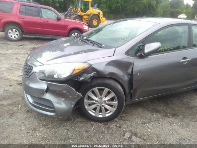 KNAFX4A67G5582740 KIA FORTE LX