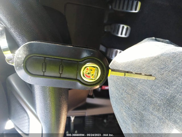 2017 Fiat 500, VIN: 3C3CFFFH9HT527839