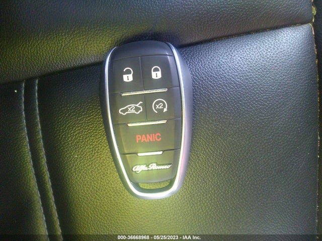 ZASPAKBN0M7D16910 Alfa Romeo STELVIO TI