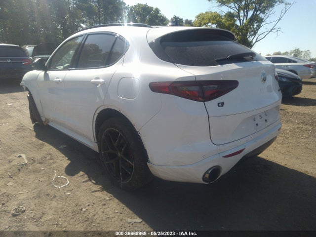 ZASPAKBN0M7D16910 Alfa Romeo STELVIO TI