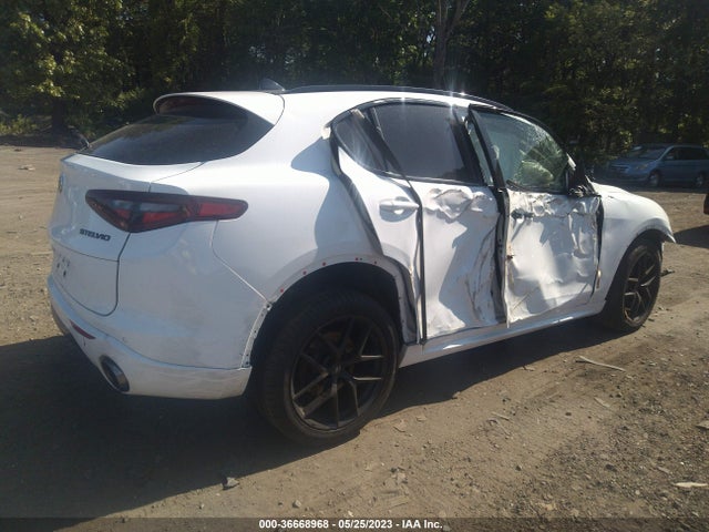 ZASPAKBN0M7D16910 Alfa Romeo STELVIO TI