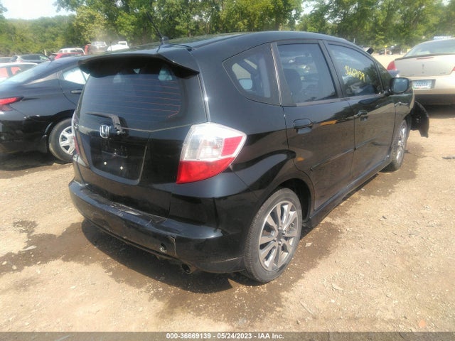 2013 HONDA FIT SPORT VIN: JHMGE8H50DC036384