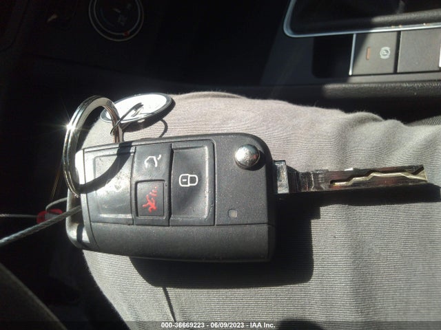 3VWN57BU2MM039365 Volkswagen Jetta S/r-line