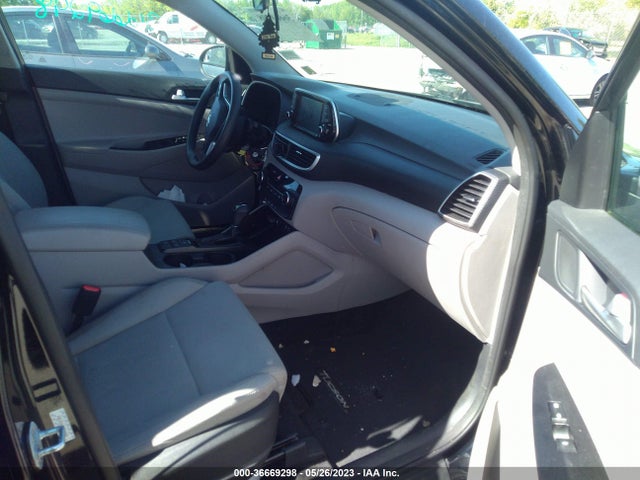 2019 HYUNDAI TUCSON SE VIN: KM8J2CA40KU010407