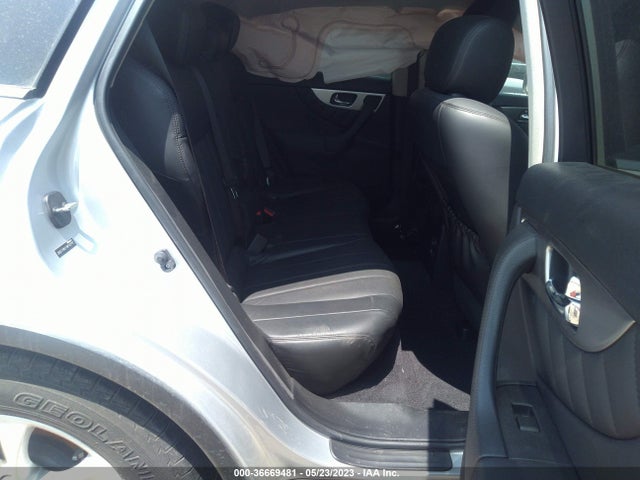 2017 INFINITI QX70 VIN: JN8CS1MU1HM142747