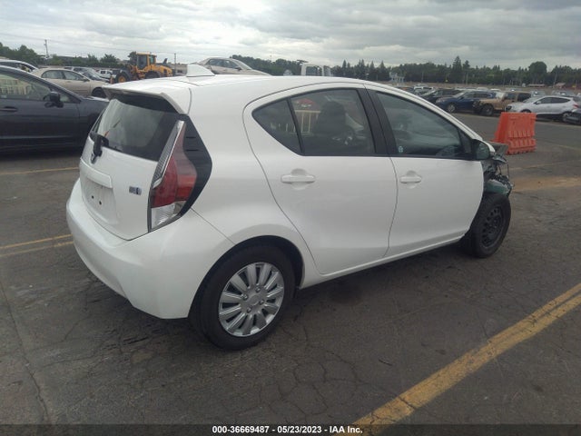 Toyota Prius C One/two/three/four 2016 JTDKDTB39G1118543 Image 4