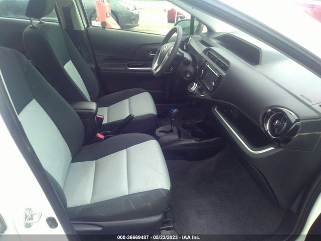 Toyota Prius C One/two/three/four 2016 JTDKDTB39G1118543 Image 5