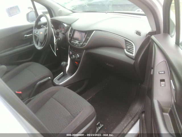 Chevrolet le2 2022 KL7CJKSM5NB552334 Image 21