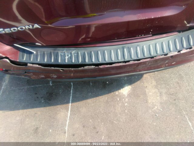 KNDMB5C17G6190609 KIA SEDONA LX
