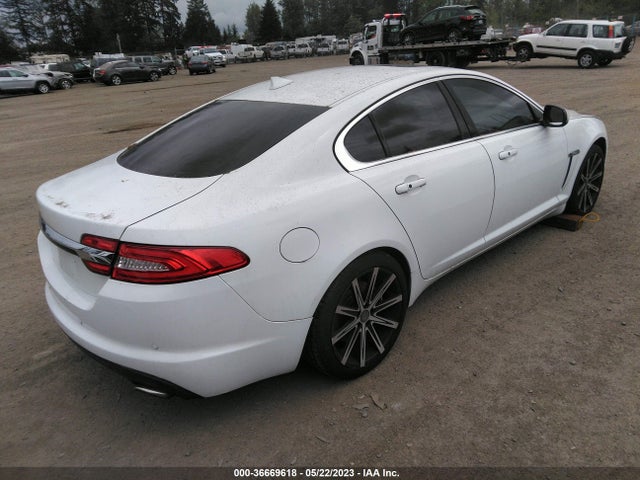 SAJWA0FS6FPU87383 Jaguar Xf I4 T Premium