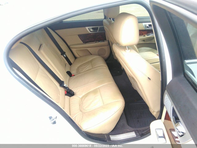 SAJWA0FS6FPU87383 Jaguar Xf I4 T Premium