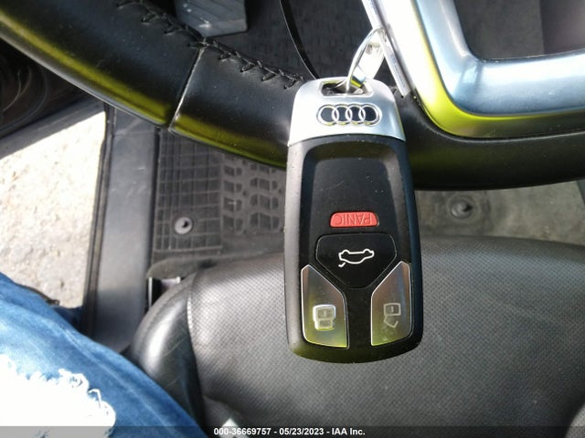 WA1LAAF70HD039772 Audi Q7 Premium Plus