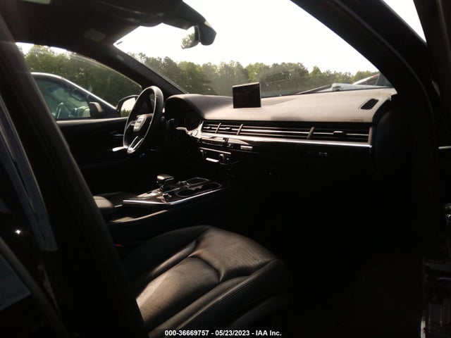 WA1LAAF70HD039772 Audi Q7 Premium Plus
