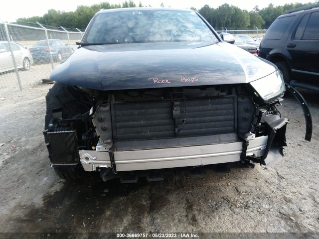 WA1LAAF70HD039772 Audi Q7 Premium Plus