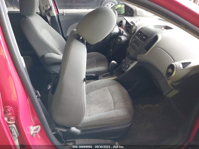 Chevrolet SONIC LS 2014 1G1JA5SH7E4160712 Image 6