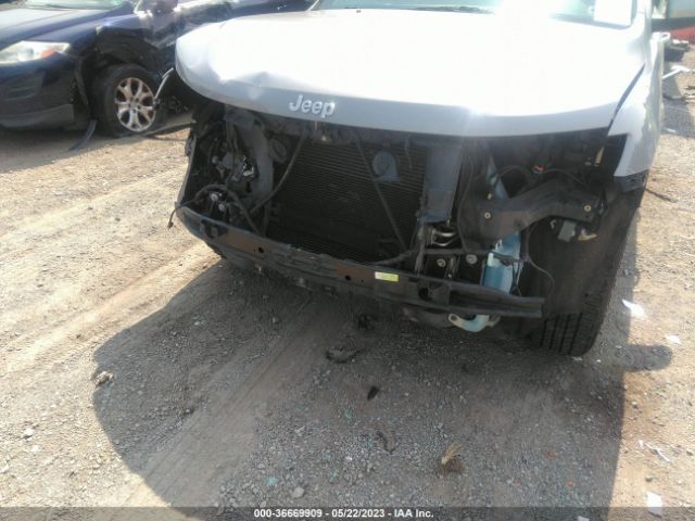 1C4RJFAG8FC650527 Jeep Grand Cherokee Laredo