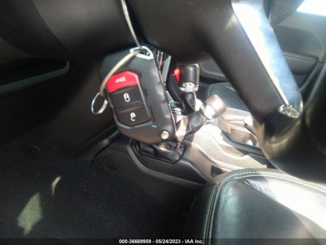1C4HJXEN0KW690118 Jeep Wrangler Unlimited Sahara