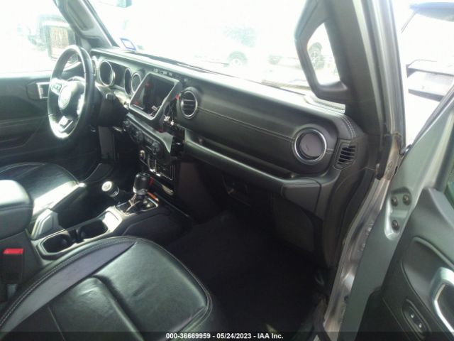 1C4HJXEN0KW690118 Jeep Wrangler Unlimited Sahara