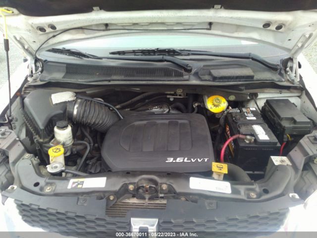 2C7WDGBG1FR702931 Dodge Grand Caravan Se