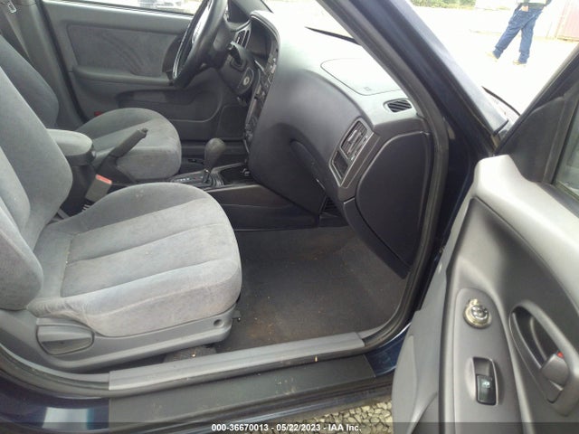 2004 HYUNDAI ELANTRA GLS/GT VIN: KMHDN46D54U797022