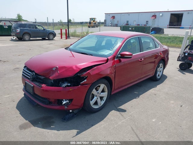 1VWAT7A3XFC113195 Volkswagen Passat 1.8t Limited Edition