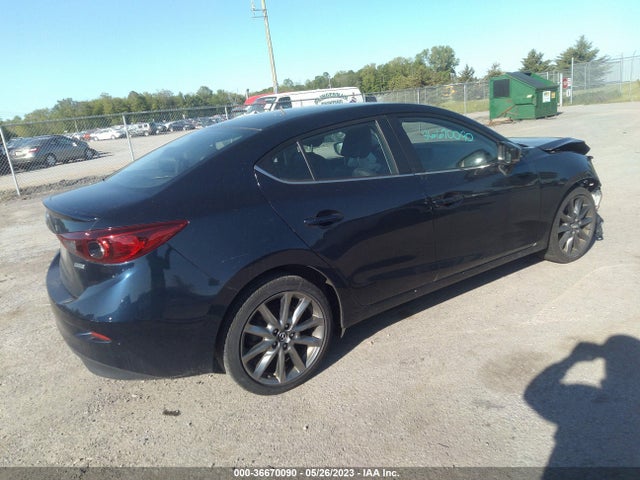 2018 MAZDA MAZDA3 4-DOOR TOURING VIN: 3MZBN1V36JM163895