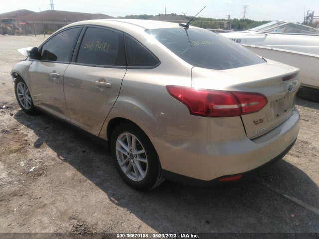 Ford FOCUS SE 2017 1FADP3F2XHL256380 Image 4