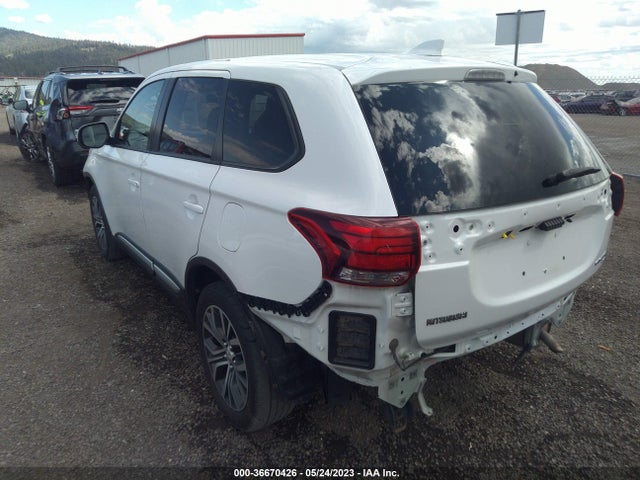 JA4AZ3A37HZ035379 Mitsubishi Outlander Se