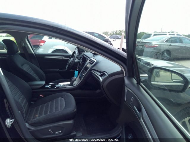 3FA6P0H76GR290039 Ford FUSION SE