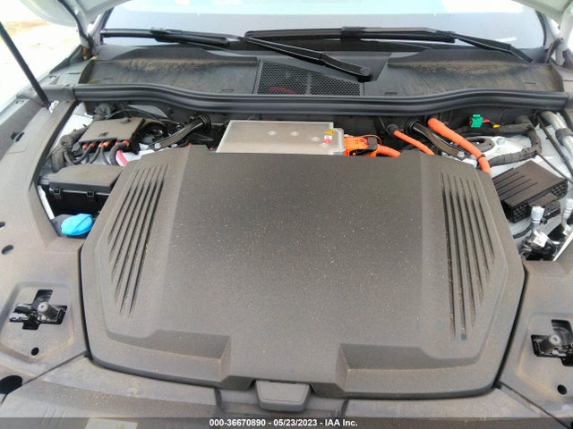 2021 Audi e-tron, VIN: WA1LAAGE5MB017947