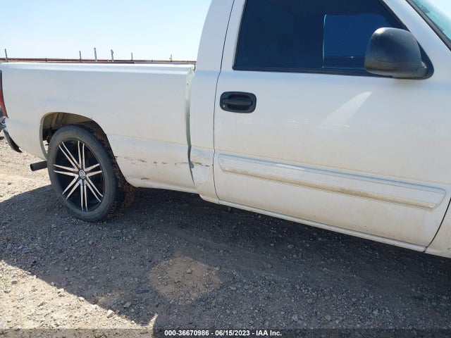 2003 CHEVROLET SILVERADO 1500 LS VIN: 1GCEC14V33Z181569