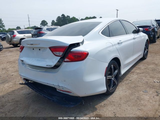 1C3CCCFB6FN560989 Chrysler 200 LX