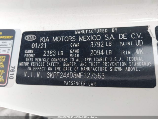 3KPF24AD8ME327563 KIA Forte Lxs
