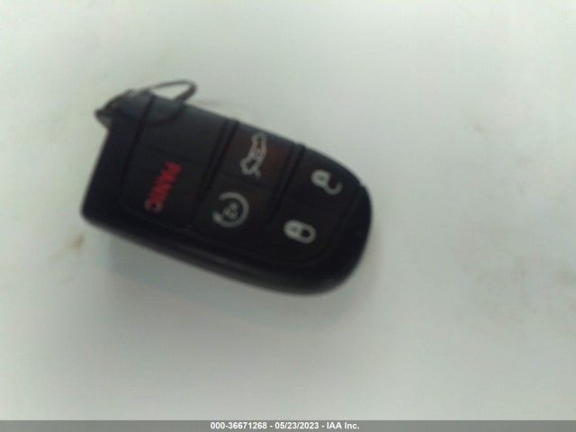 2C3CCARG0GH220467 Chrysler 300 Limited