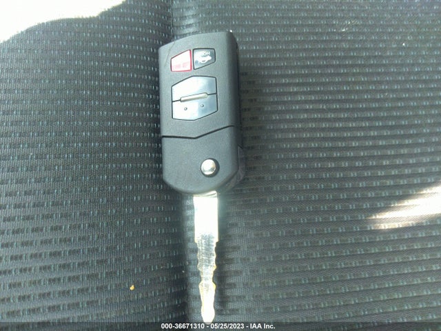 2011 MAZDA MAZDA3 I TOURING VIN: JM1BL1VG7B1401747