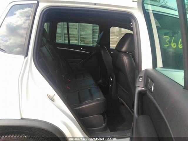 WVGBV3AX7EW026554 Volkswagen Tiguan R-line