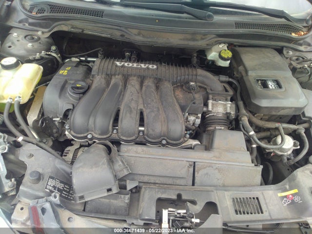 2009 VOLVO S40 2.4L W/SUNROOF VIN: YV1MS390692448545