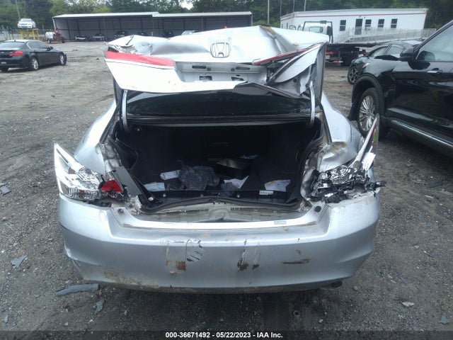 2011 HONDA ACCORD SDN LX VIN: 1HGCP2F33BA125692