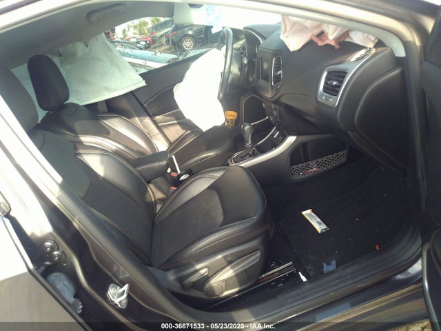 3C4NJCBB6KT851289 Jeep Compass Latitude