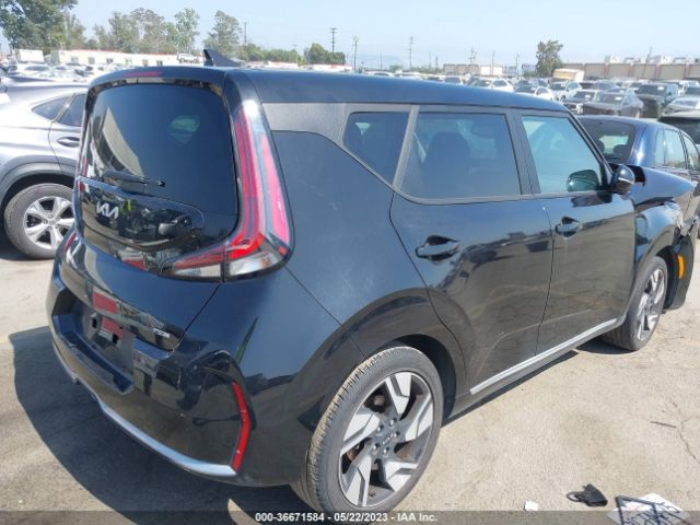 KNDJ53AU3P7843961 KIA Soul Gt-line
