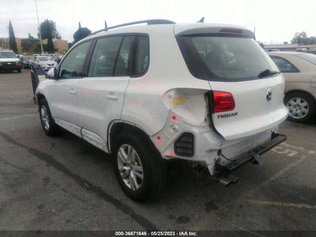 WVGAV7AX6HK023627 Volkswagen TIGUAN