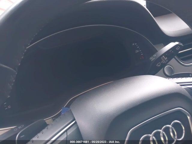 WA1LHAF74HD048387 Audi Q7 Premium Plus