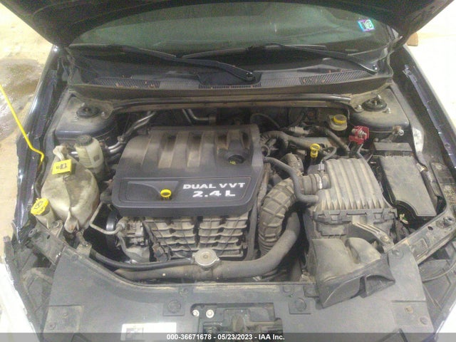 1C3CCBBB2EN176559 Chrysler 200 Touring