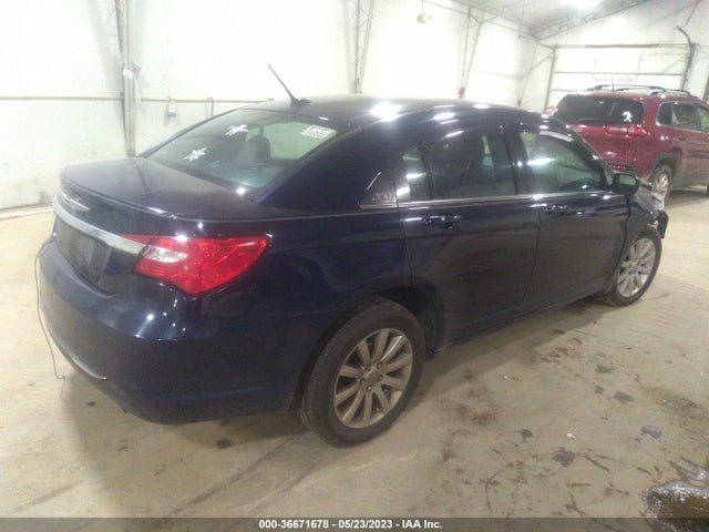 1C3CCBBB2EN176559 Chrysler 200 Touring