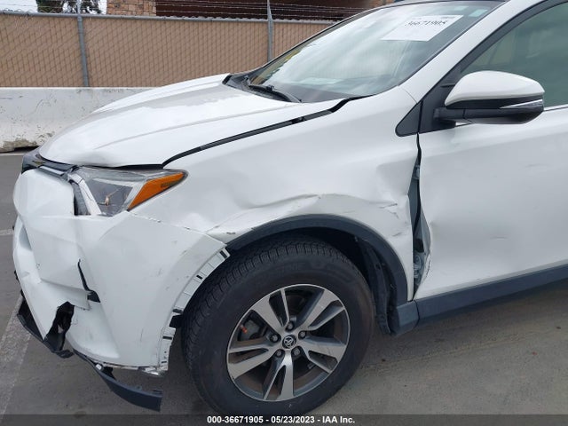 2017 TOYOTA RAV4 XLE VIN: JTMWFREV3HJ143080