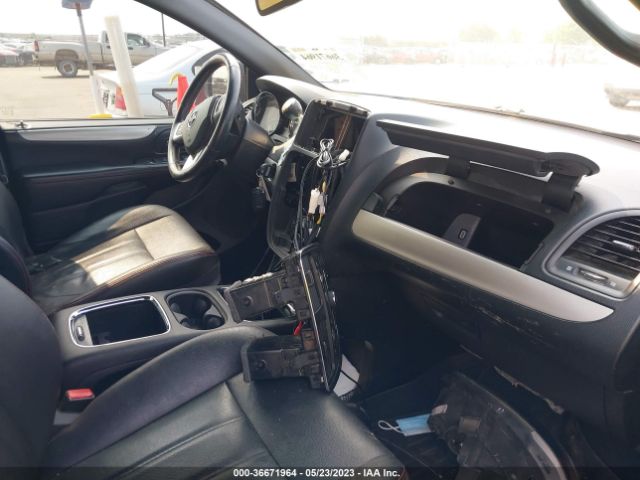 2C4RDGEG8JR284768 Dodge Grand Caravan Gt