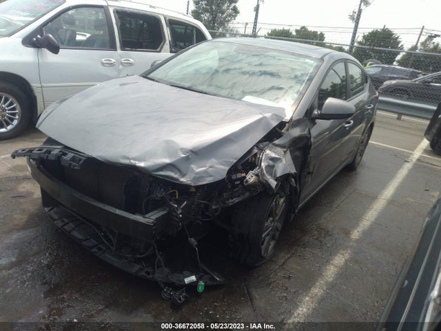 Hyundai Elantra Value Edition 2018 5NPD84LF7JH396756 Image 2
