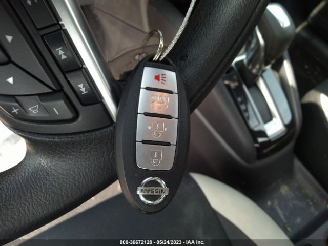 3N1CN8EV3ML826189 Nissan VERSA SV