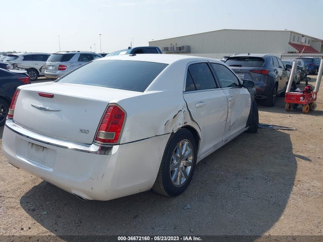 2C3CCAAG1EH283165 Chrysler 300
